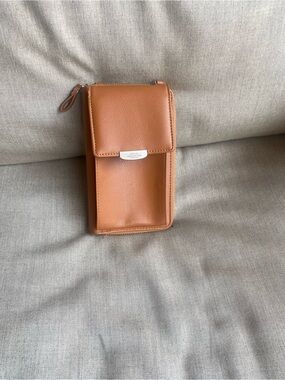 Prettyzys Tan Crossbody Phone Pouch - Minimal Leather Organizer